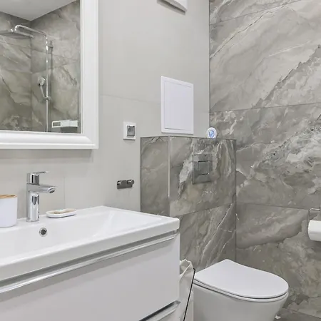 Ltc - Zeromskiego 7 * Гдыня